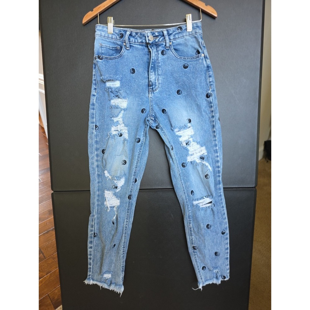 Tinseltown Yin-Yang Embroidered Distressed High Rise Jeans 90s Y2K size 7